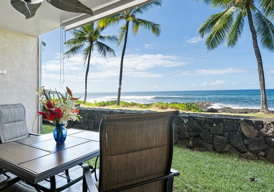 1st image of 75-5888 Alii Dr #D3