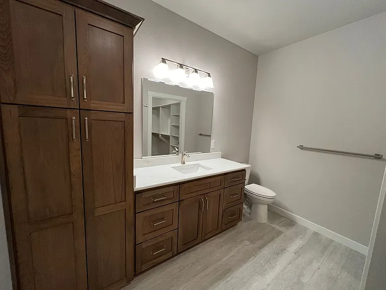 151 N Market St — Photo 20