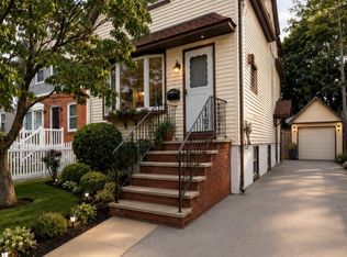 53 Cumberland Pl, Valley Stream, NY 11580
