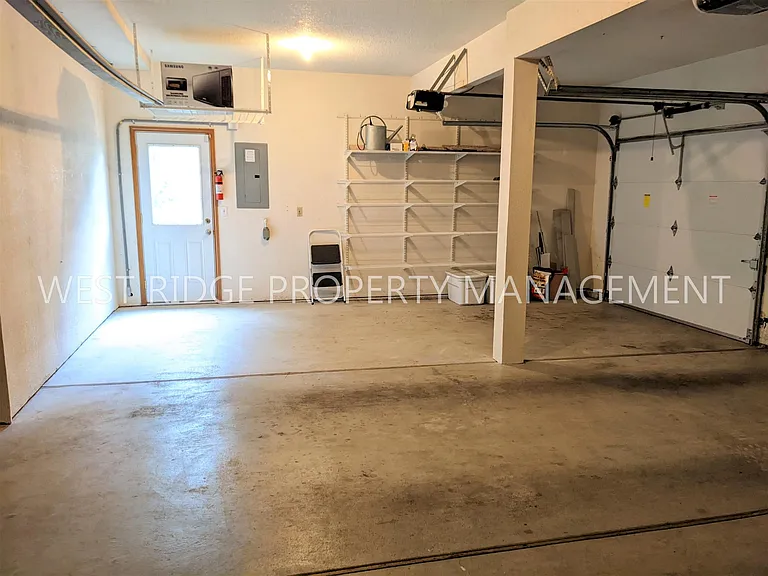 19772 Bellevue Way — Photo 26