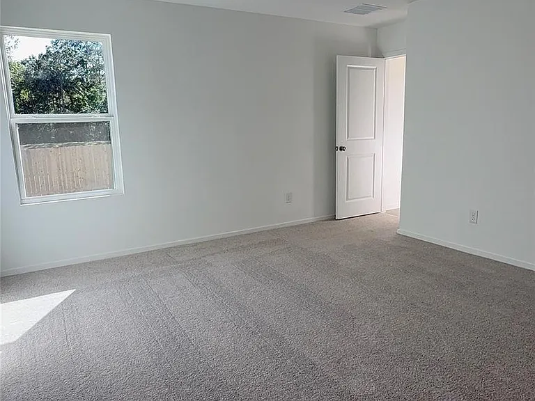 331 Parkin Ct — Photo 8