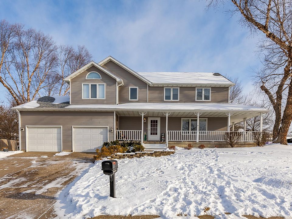 1st image of 303 Wood Creek Ln
