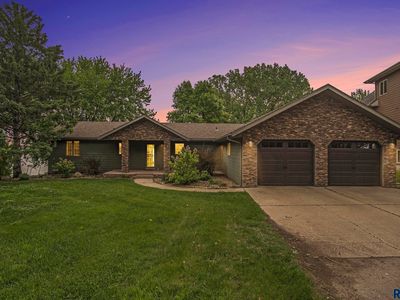 1620 W Lake Dr, Madison, SD, 57042