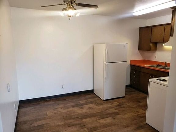 3rd image of 1617 Person St #B3