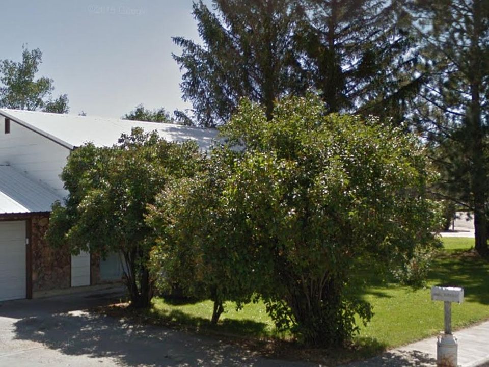 1st image of 760 Neptune Dr