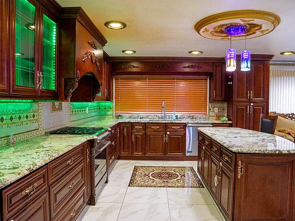5th image of 82-50 Bell Blvd #1