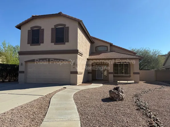 1677 S Pepper Tree Dr, Gilbert, AZ 85295