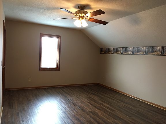 2nd image of 7622 Greymoor Dr