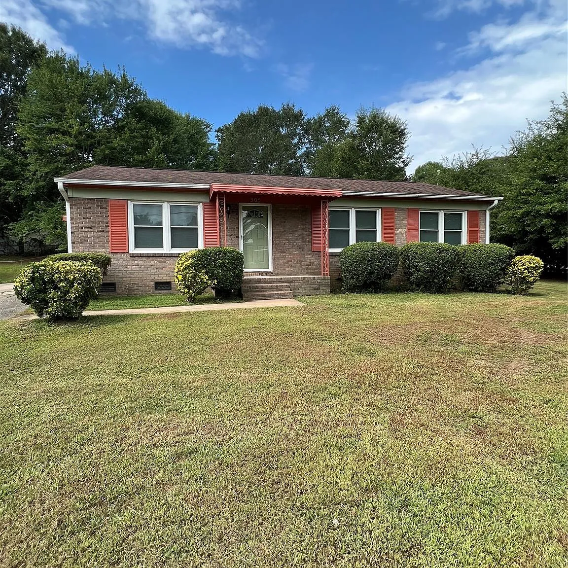3 bed, 2.0 bath, $1,600 — Photo 1