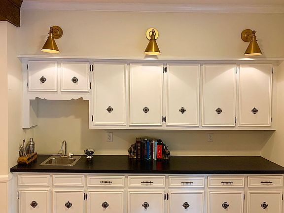 5th image of 104 Oak Forest Dr