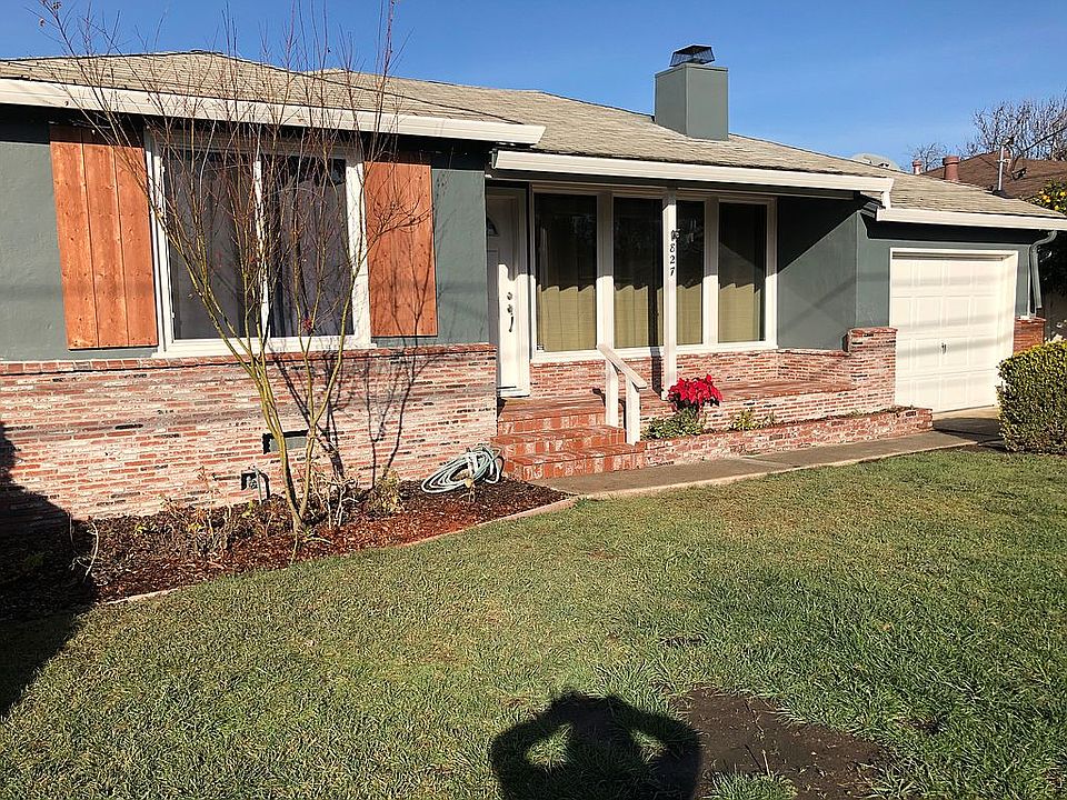 1st image of 827 10th Ave