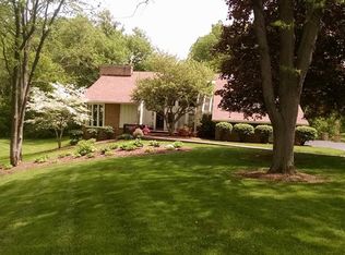 6126 N Chanticleer Dr, Maumee, OH 43537
