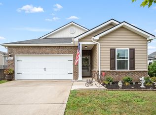 3323 Dizzy Dean Dr, Murfreesboro, TN 37128