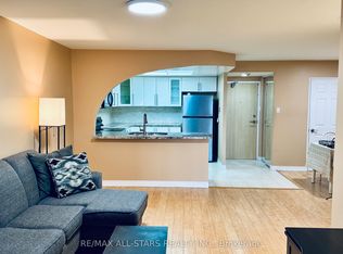 7601 Bathurst St #402, Vaughan, ON L4J 4H5