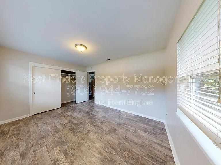 1365 Seminole Rd — Photo 16