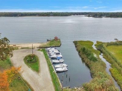 86 Crystal Beach Boulevard, Moriches, NY, 11955