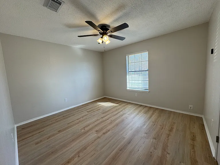 6055 Brooke Ln — Photo 11