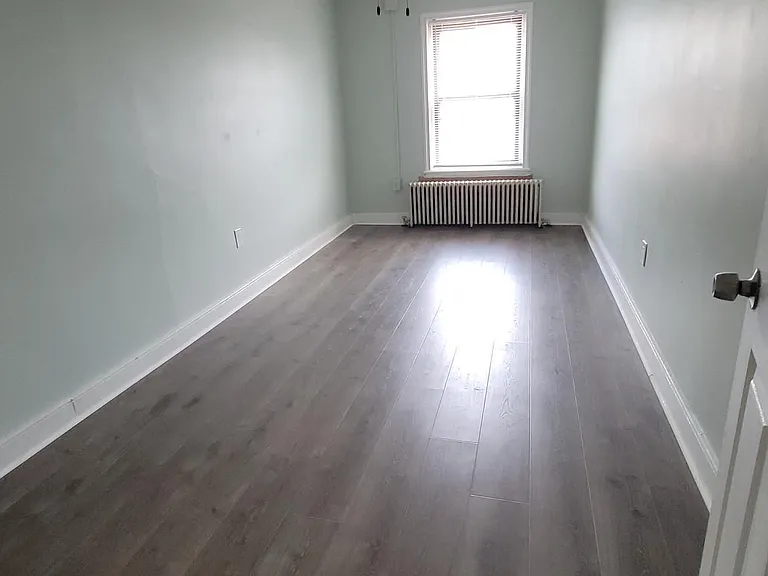 4760 Richmond St #3 — Photo 4