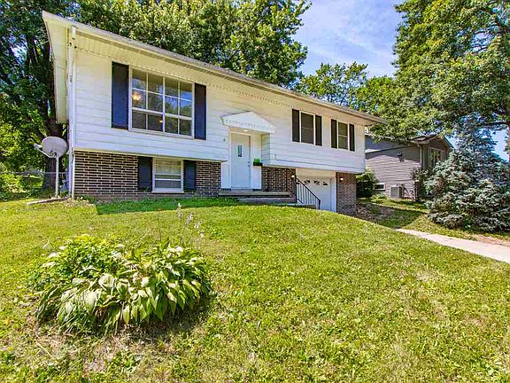 2nd image of 6421 N Devonshire Dr