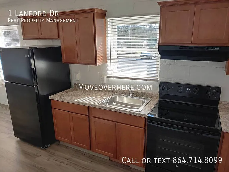 1 Lanford Dr — Photo 6