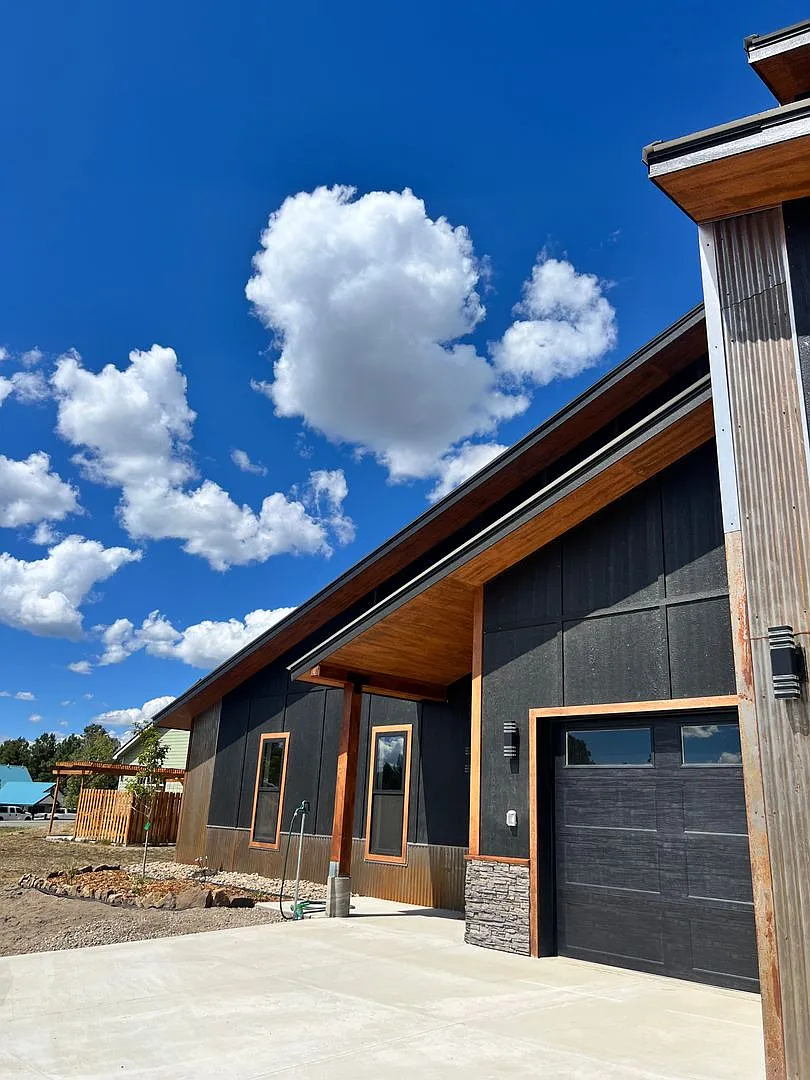 Beautiful New Lakewood Duplex #A — Photo 4
