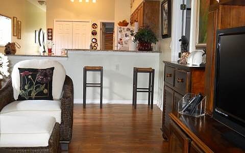 3rd image of 216 Trafalgar Way