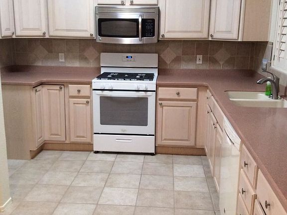 3rd image of 9350 N Cottage Garden Pl