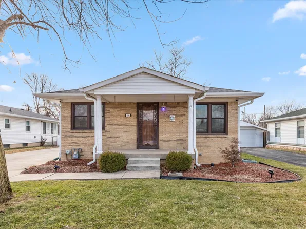 14 Chester Dr, Beech Grove, IN 46107