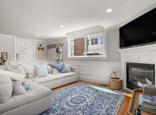 85 F St #1, South Boston, MA 02127