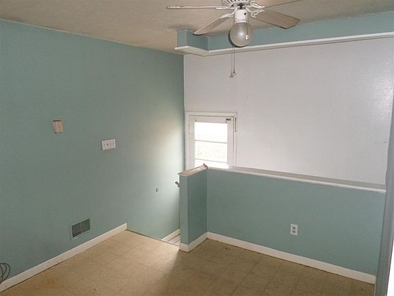 4th image of 5114 Constance Dr