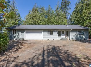 830 Rhododendron Dr, Sequim, WA 98382
