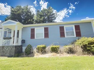 2616 Military Rd, Arlington, VA 22207