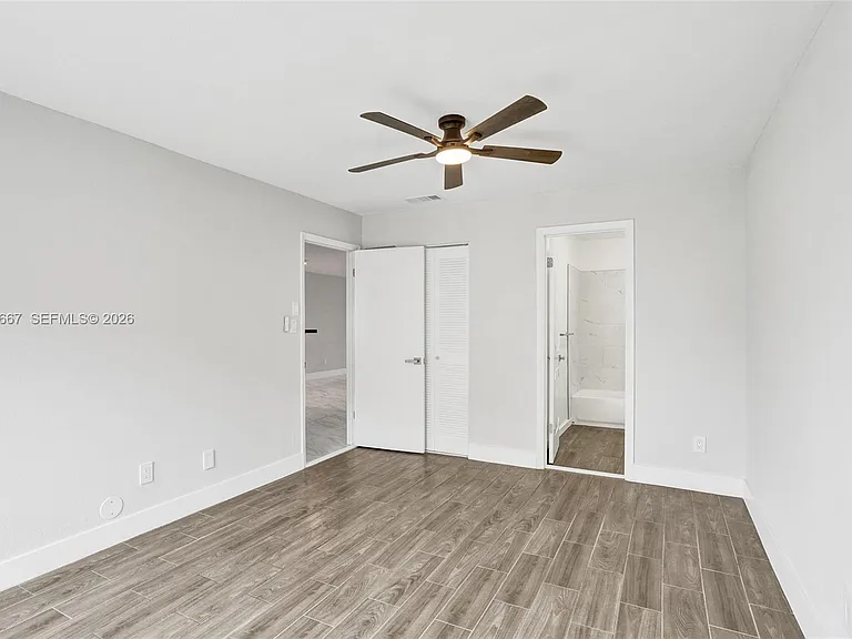9540 NW 65th St #D8 — Photo 22