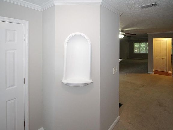 3rd image of 43 Saint Claire Ln NE