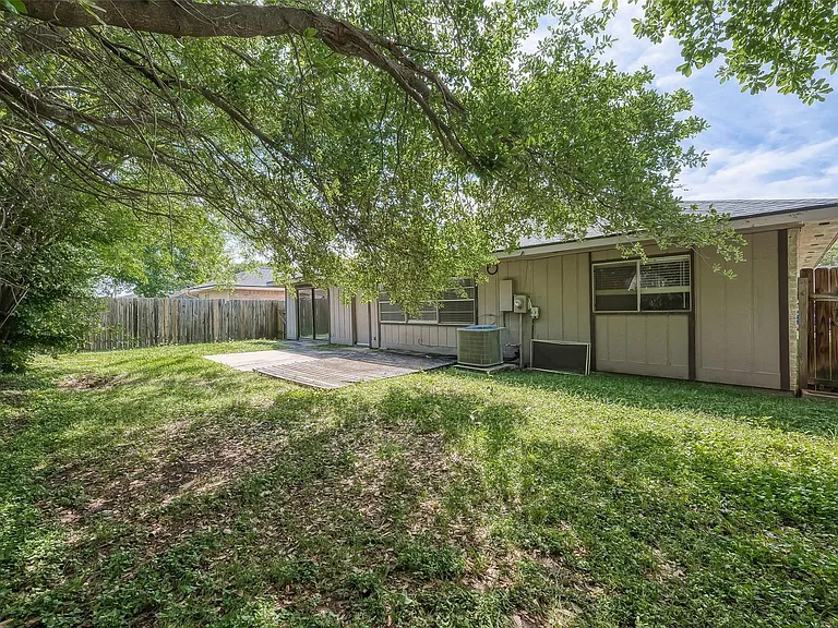 19510 Westhaven Dr — Photo 44