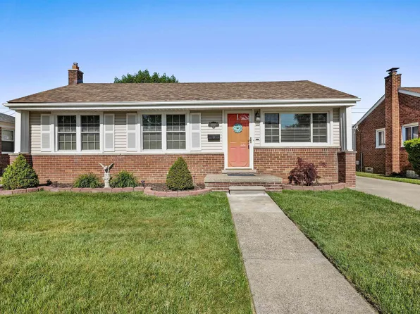 28627 Bohn St, Roseville, MI 48066
