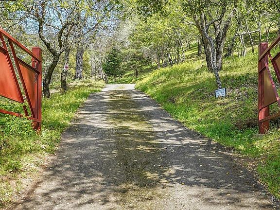 3rd image of 3100 Soda Canyon Rd