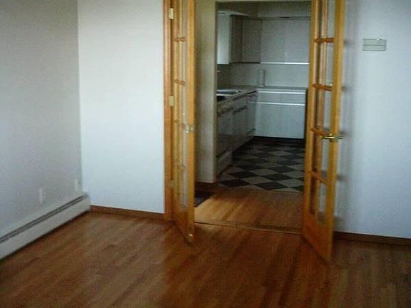 4th image of 24 Littlefield Avenue # Fl Ground