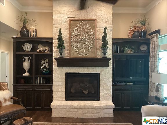 2nd image of 425 Williams Way