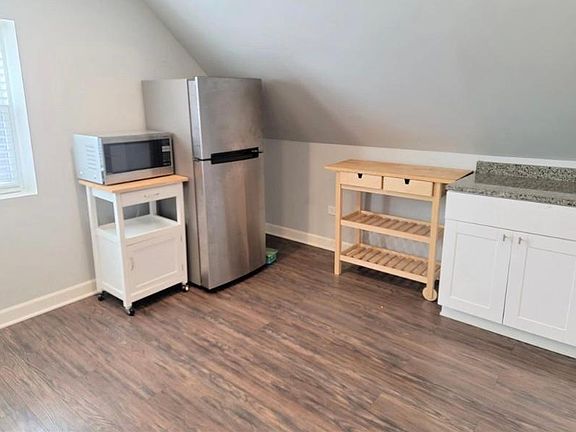 2nd image of 2656 N Ashland Ave #4