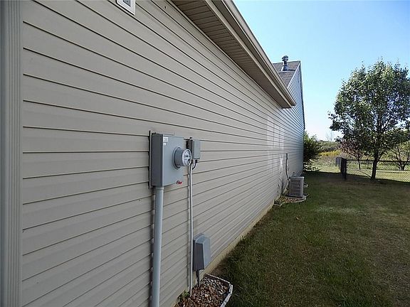 4th image of 6670 Amherst Way