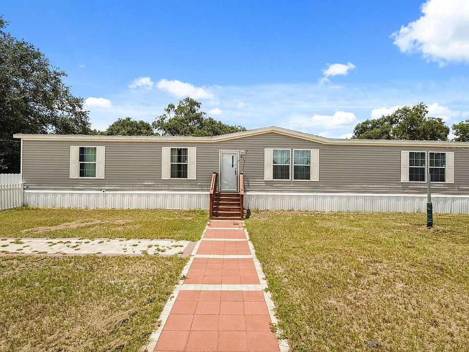 1st image of 618 1st St