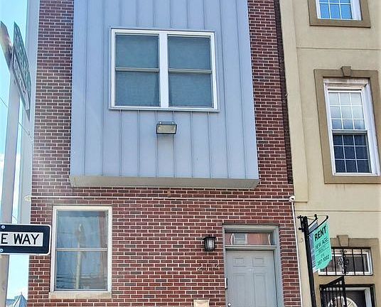 3rd image of 2114 N 17th St #A
