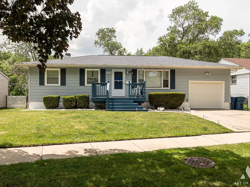 1st image of 22546 Jeffrey Ave