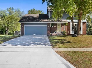 2705 NW Park Ln, Ankeny, IA 50023