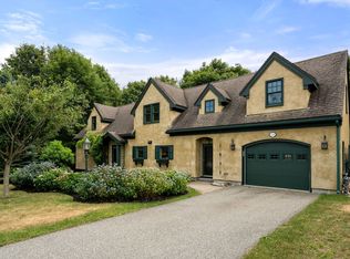 126-126R Mount Pleasant Ave, Gloucester, MA 01930