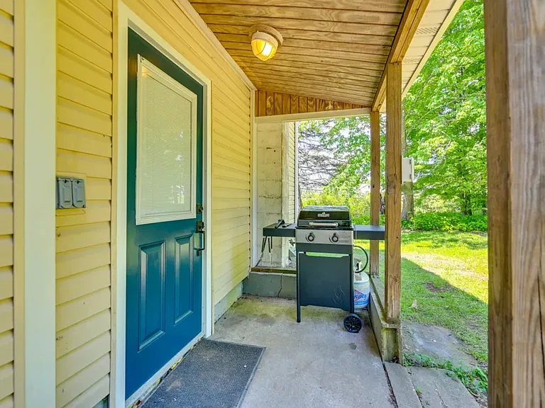 210 Hatchery Rd — Photo 35