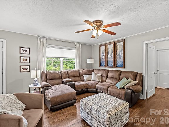 3rd image of 6537 Mount Holly Huntersville Rd