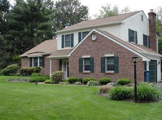 5 Durham Boat Dr, Washington Crossing, PA 18977