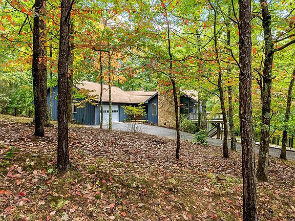 3rd image of 4330 McDowell Ct